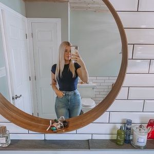 Meet your Posher, Hollie